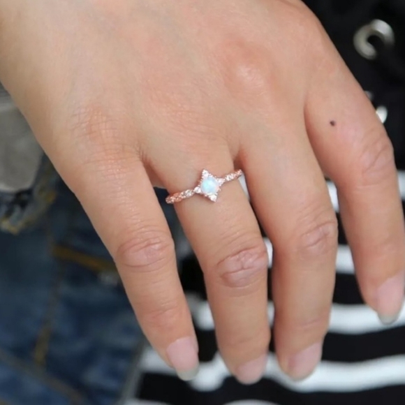 Opal 18k Rose Gold Sterling Silver Ring - Picture 3 of 6